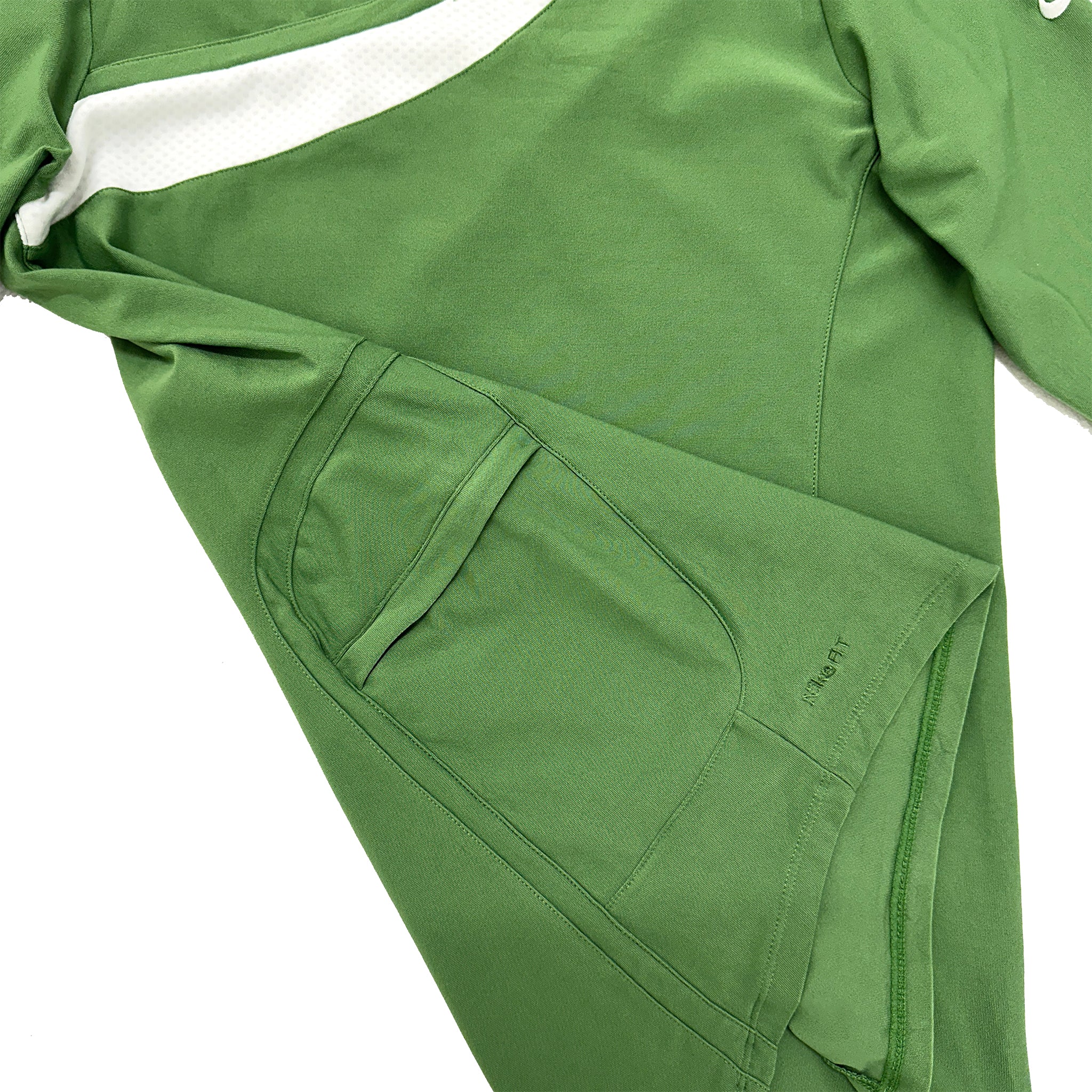Nike Green Three-Quarter Sleeve Top